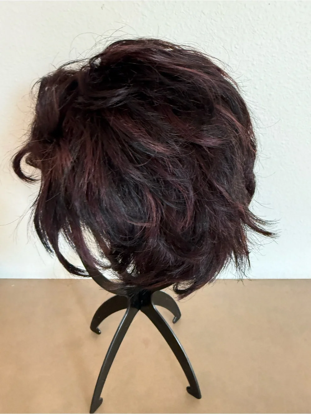 Hair fashions Dark Brown Short Layered Women's Wig - Natural Look